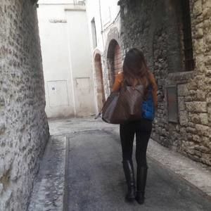 Meet your Posher, Julia